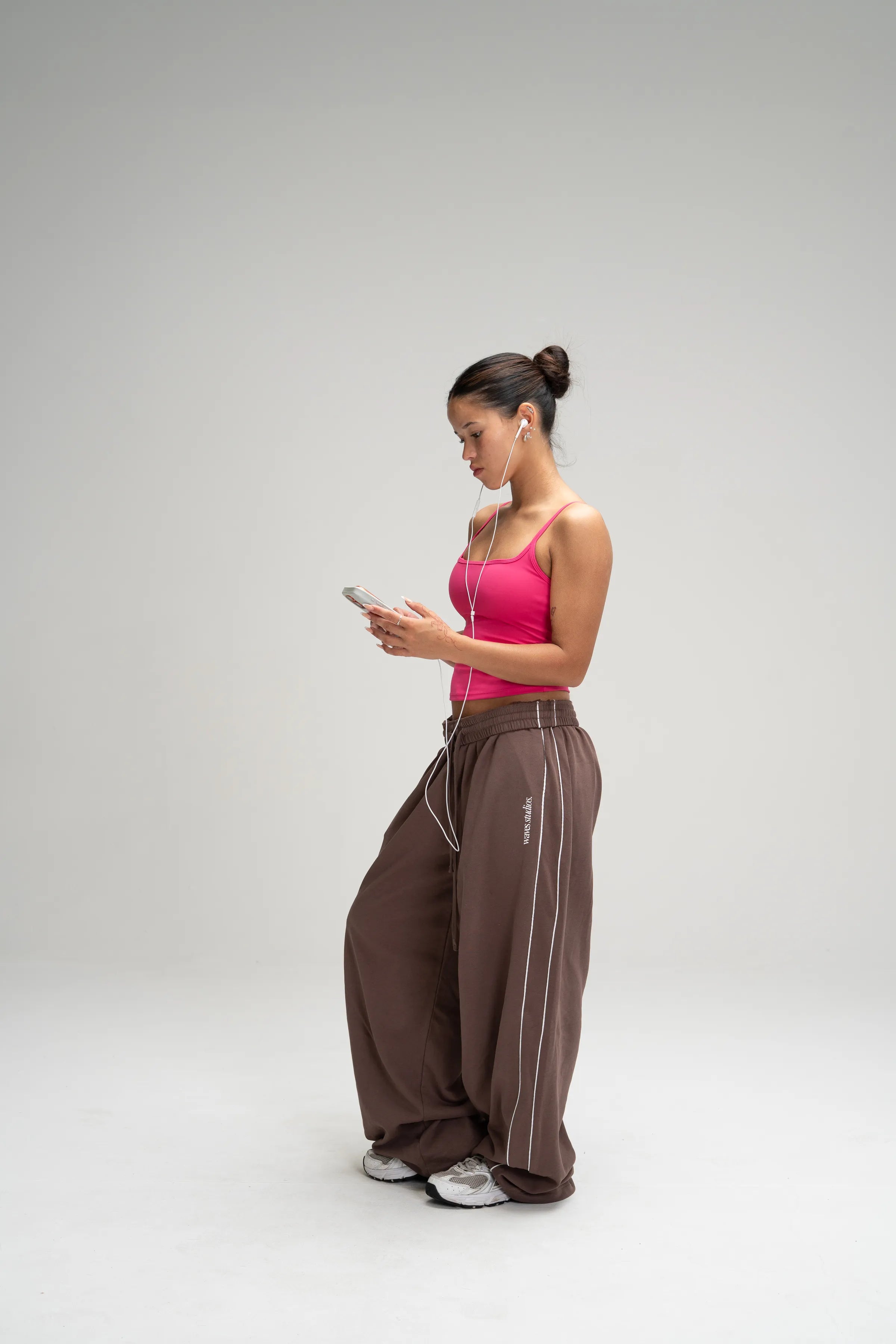Studio Wide Leg Piped Sweatpant