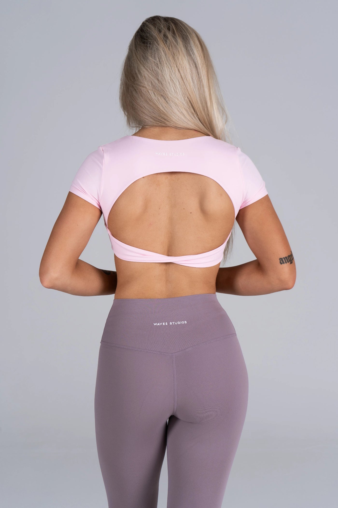 Softluxe™ - Front Twist SS Top