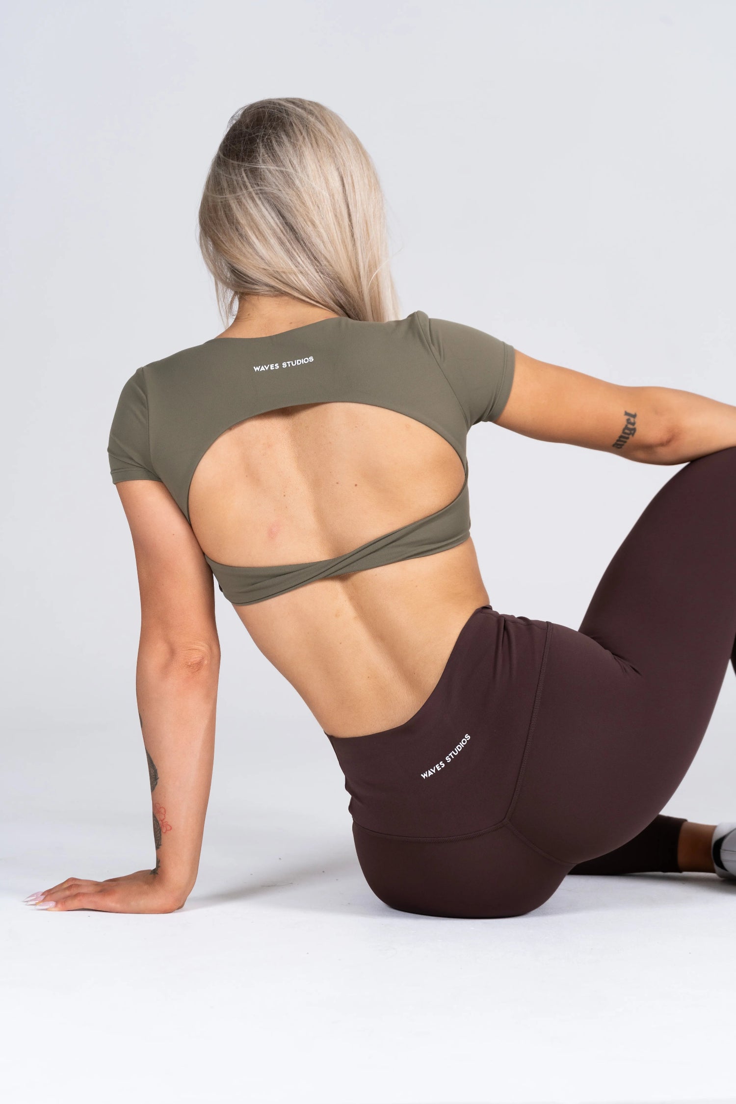 Softluxe™ - Front Twist SS Top