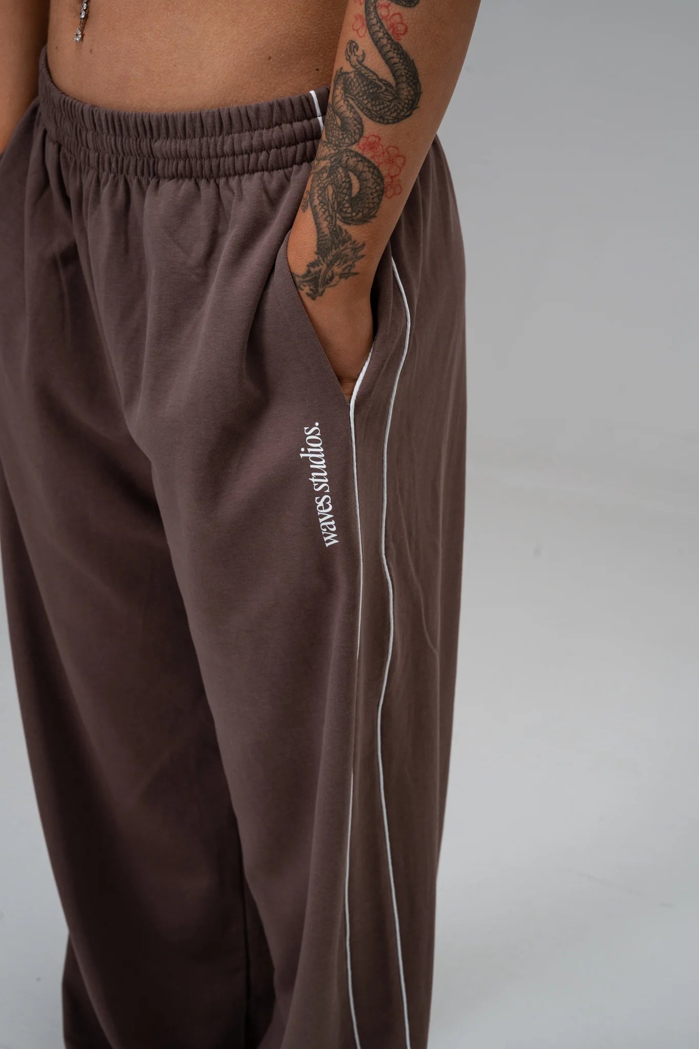 Studio Wide Leg Piped Sweatpant