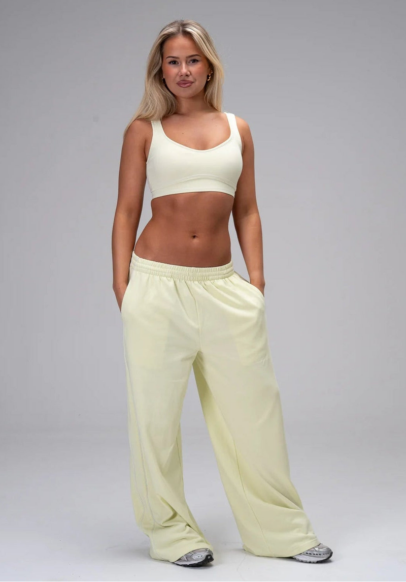 Studio Wide Leg Piped Sweatpant
