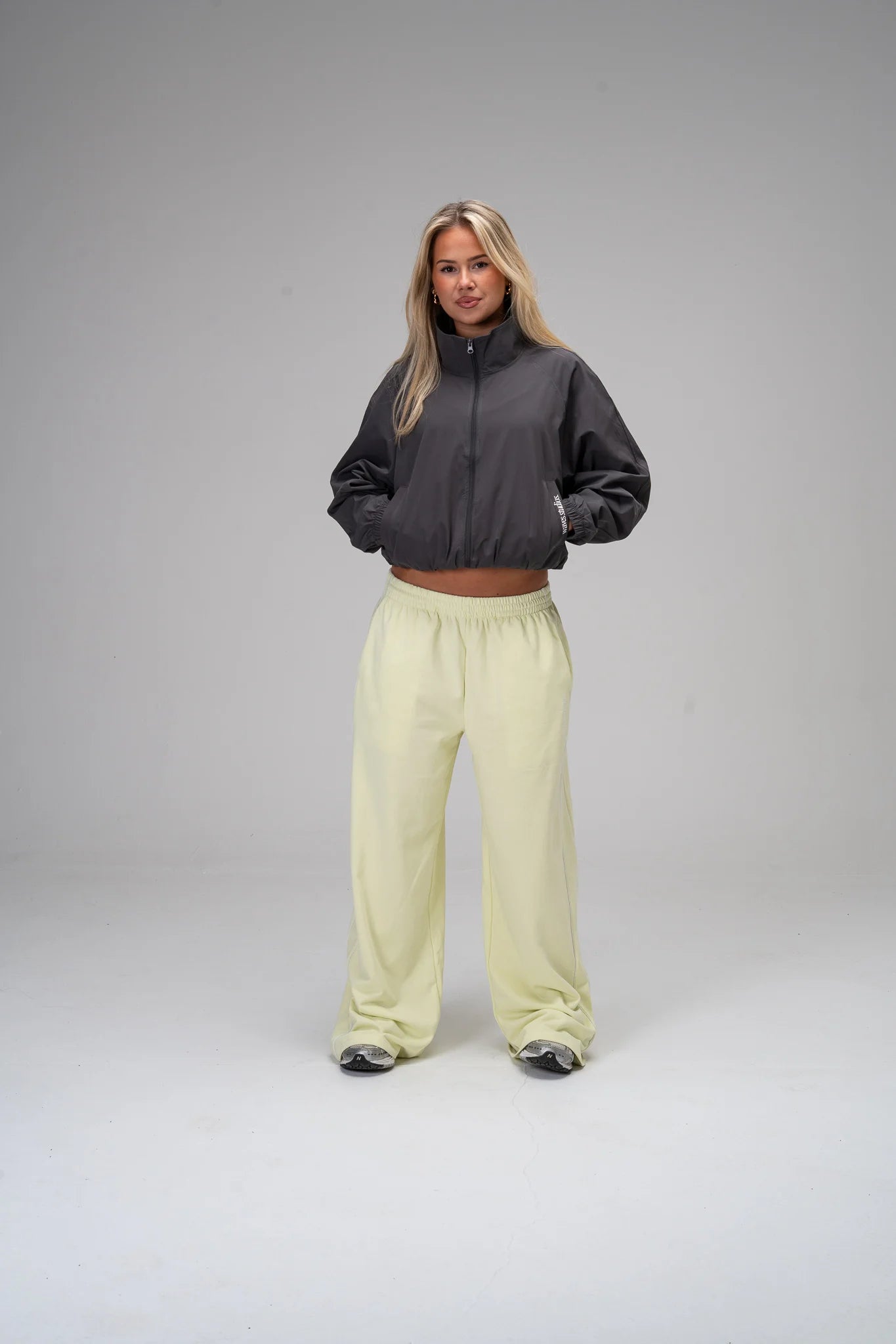 Studio Wide Leg Piped Sweatpant