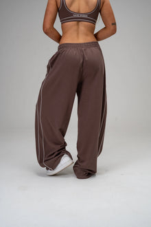 Studio Wide Leg Piped Sweatpant